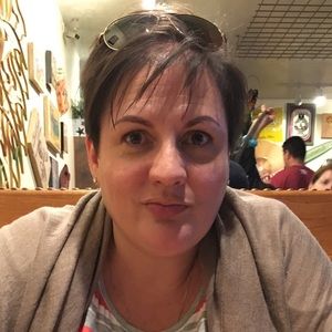 Meet your Posher, Debbie